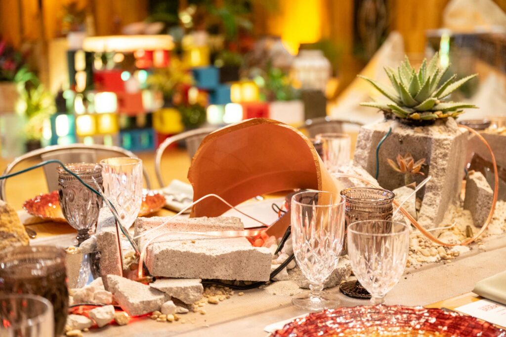 immersive experience table-scape